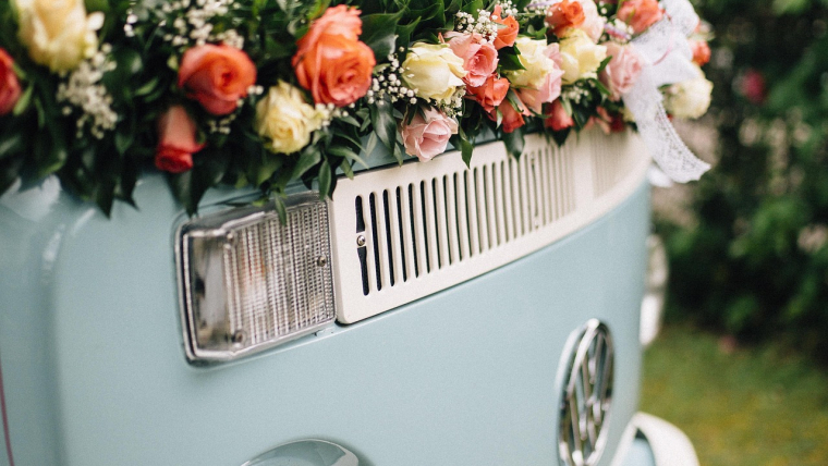 Hochzeit – Autoschmuck Bus